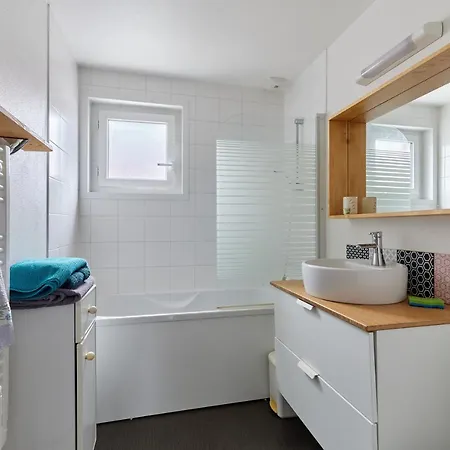 Holiday home Les Rochambelles - Maison Avec Terrasse