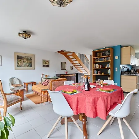 Les Rochambelles - Maison Avec Terrasse *